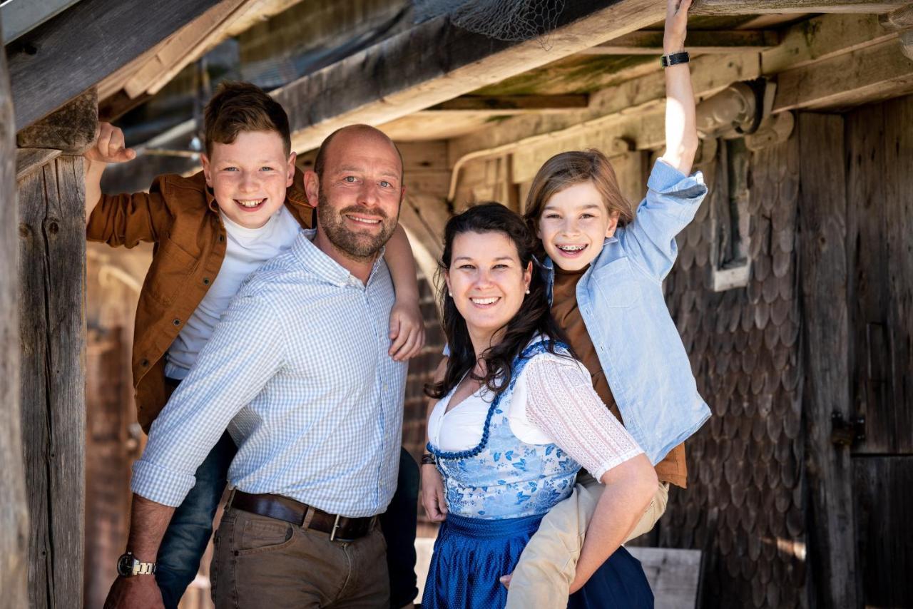 Hoehengasthaus Kolmenhof An Der Donauquelle ฟวร์ตวานเงน ภายนอก รูปภาพ