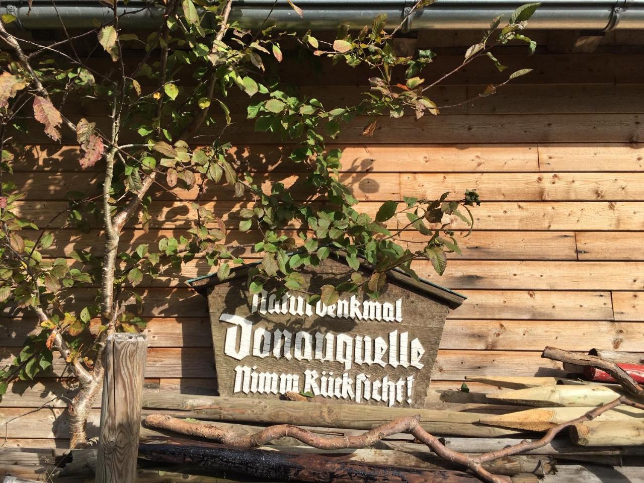 Hoehengasthaus Kolmenhof An Der Donauquelle ฟวร์ตวานเงน ภายนอก รูปภาพ